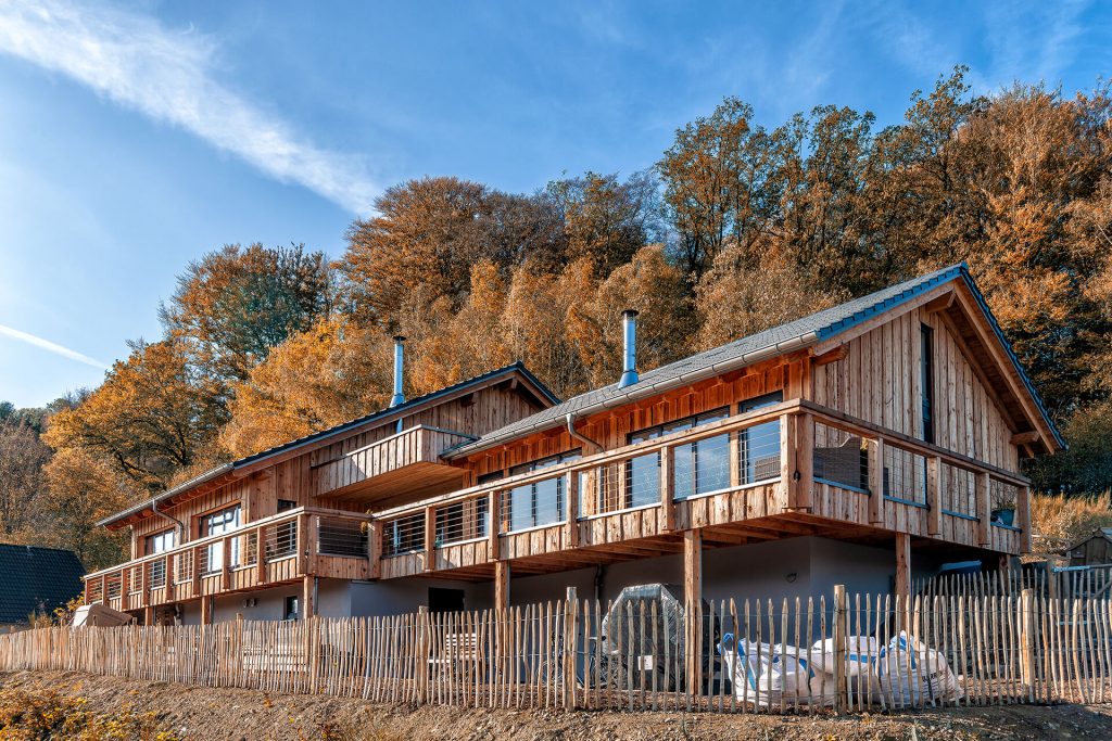 Holzhaus am Hang bauen